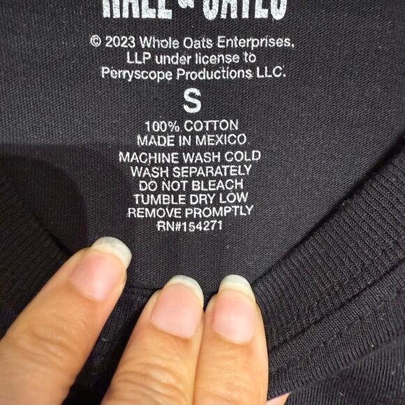 Odd People Black Graphic T-Shirt Sz S NWT - Picture 7 of 13